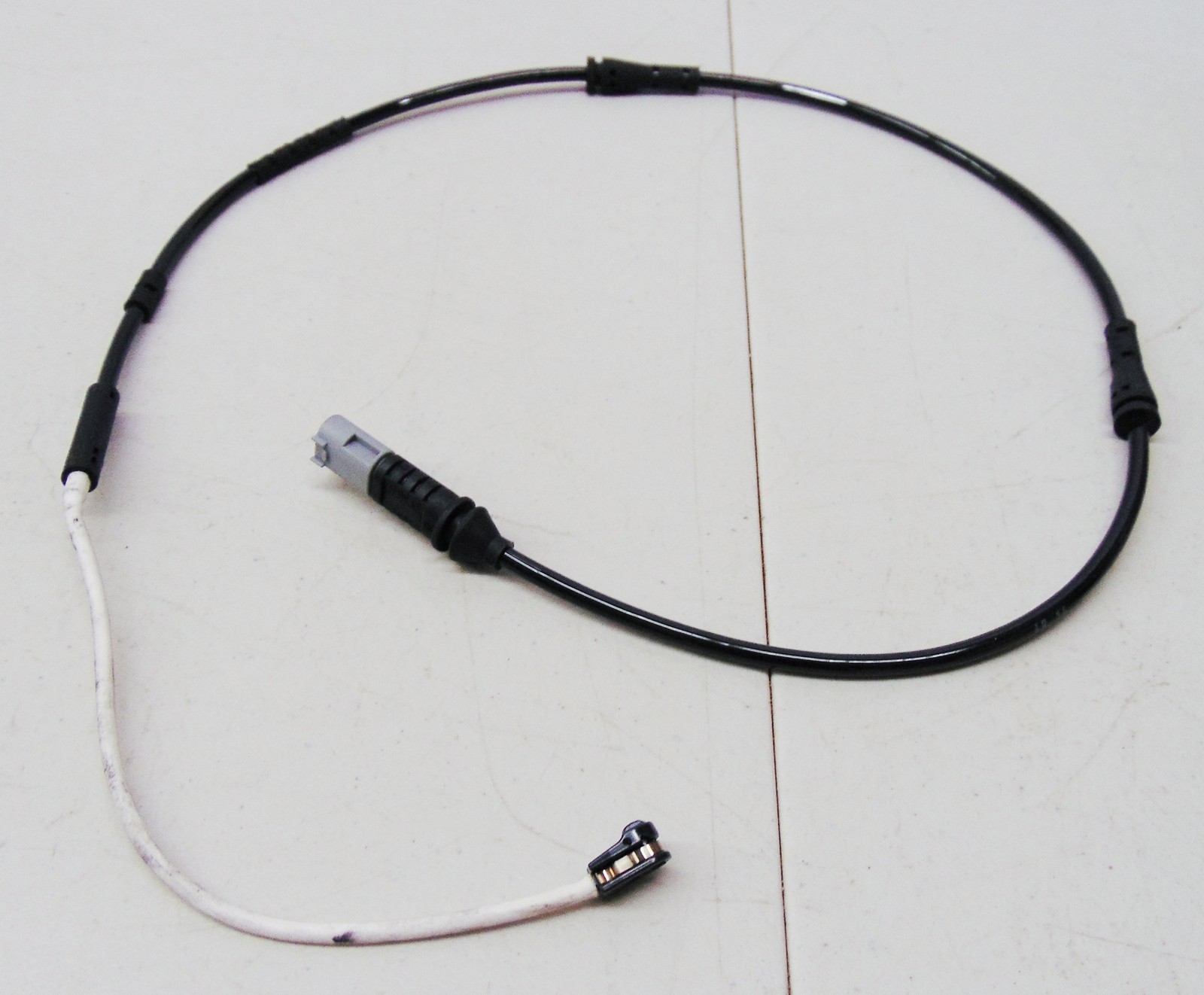 ROLLS-ROYCE WRAITH / GHOST LEFT FRONT BRAKE WEAR SENSOR OEM # 34-35-6-854-098
