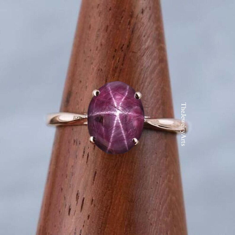 Vintage Ruby Star Ring, Oval Star Ring, 925 Sterling Silver, Lindy Star Ring