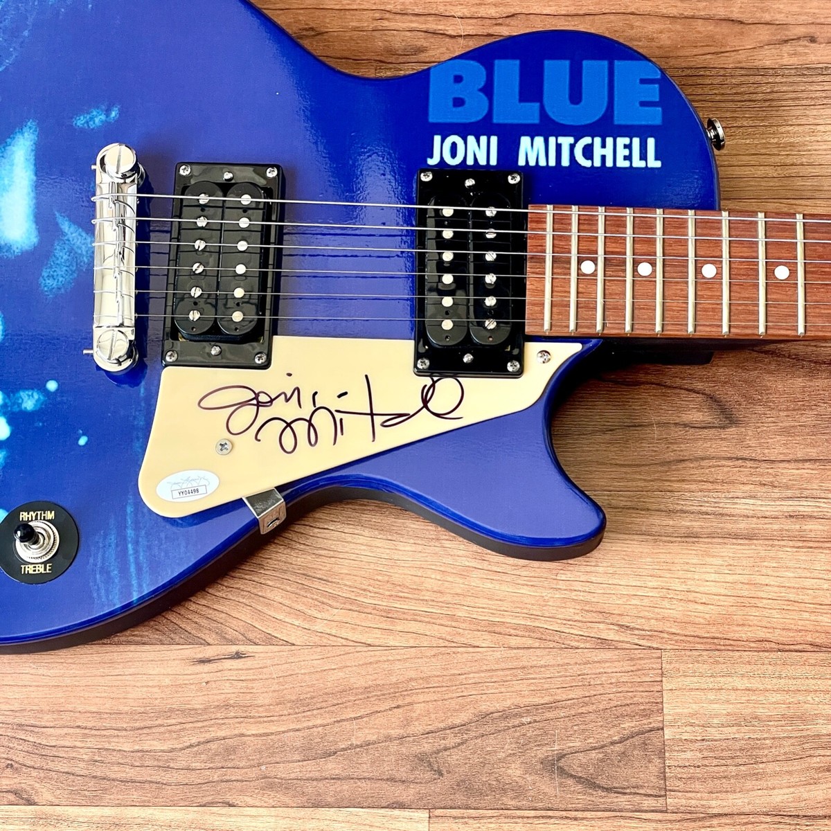 JONI MITCHELL Signed Guitar Custom 1/1 Graphics JSA COA BLUE BOTH