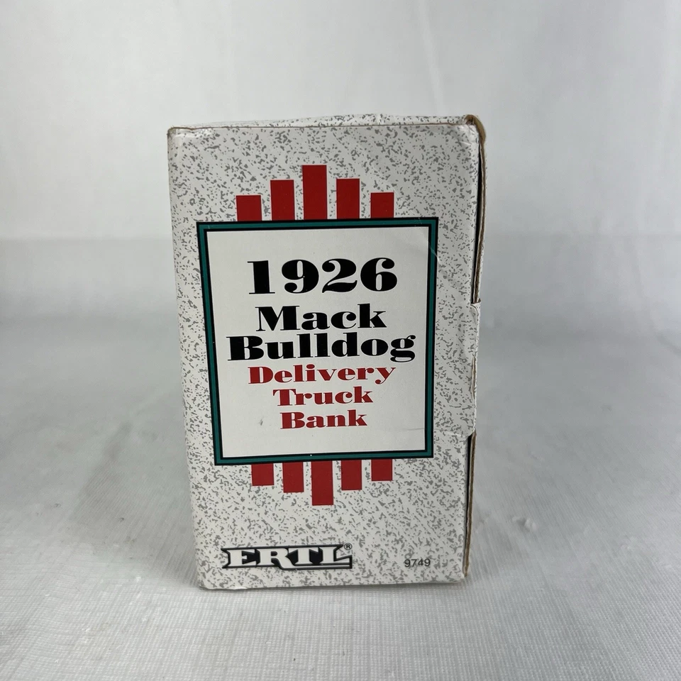 1989 Heilig-Meyers ERTL '1926 Mack BullDog Delivery Green Truck Coin Bank - Image 4 of 4