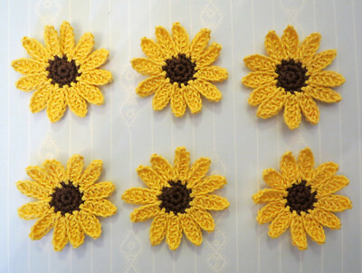 Crochet Flower Small Daisy Applique Embellishment Brown Yellow 6 Pcs