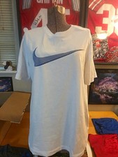 Nike Men  s Dri-FIT Crew Neck Graphic Logo T-Shirt White L Regular Fit