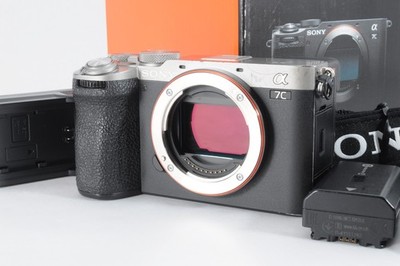 Sony a7CII ILCE-7CM2 Silber Spiegellos ShutterCount 116462 [Near Mint] HYM-09771