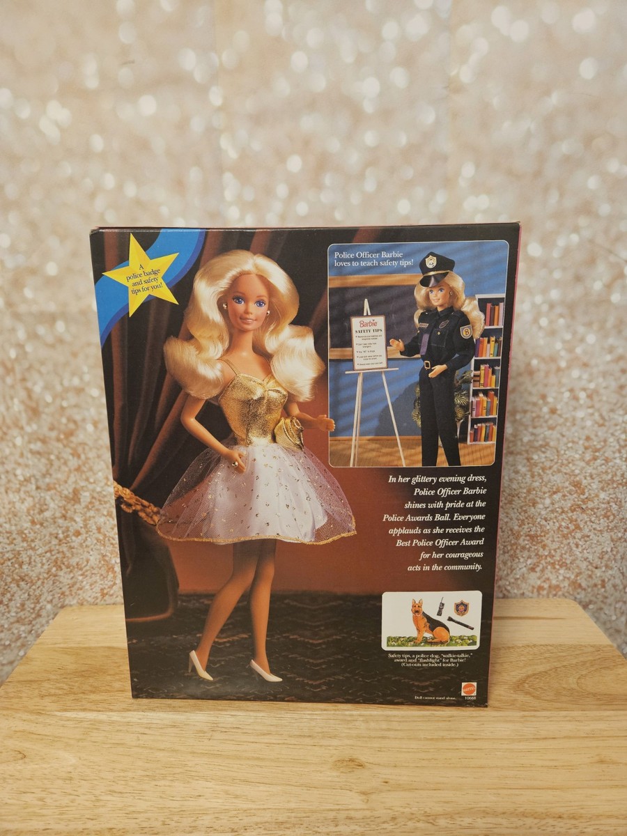 ☆PoliceOfficerBarbie☆ヴィンテージ超レア！1993バービー！