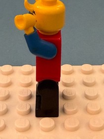 LEGO Castle Dragon Knights Minifig cas18a - Knight 2 - Scratches/No Cracks