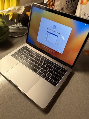 Apple MacBook Pro 2017 13'' Factory Reset Space Grey Great  Condition