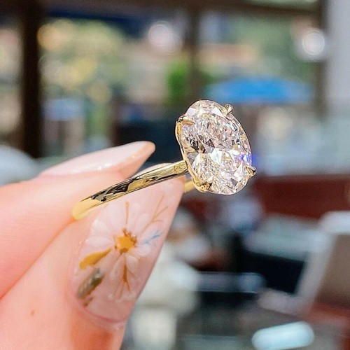 Anello solitario San Valentino in oro giallo moissanite taglio ovale 2,25 ct per lei - Foto 5 di 6