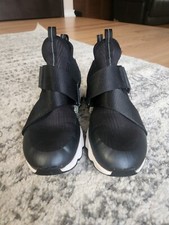Sorel women kinetic impact shoes,size 8,black color
