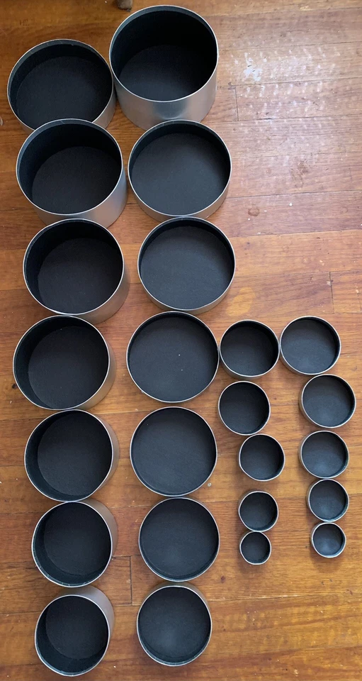 Contenedor/cajas redondas plateadas metálicas plateadas decorativas de 24 piezas IKEA de colección Foto 4 de 4