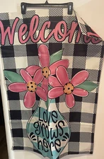 "Love Grows Here" LARGE DECORATIVE GARDEN FLAG 27" x 39" Pink Daisies Floral