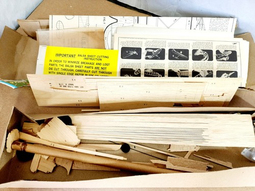 Comet Superstars Piper Cub J-3 Balsa Madera Escala Modelo Goma Potencia - Imagen 3 de 5