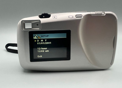 HP PhotoSmart 318 2.3 MP Digital Camera C8900A