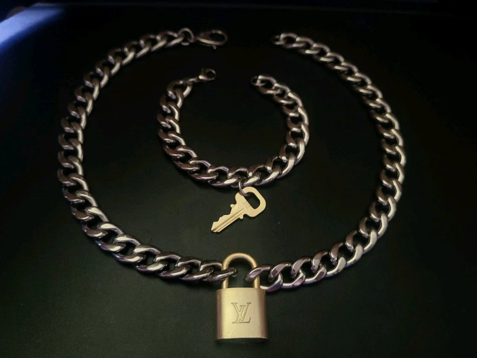 Auténtico Louis Vuitton Oro Candado y Llave y Plata Collar Cubano Pulsera Foto 2 de 4
