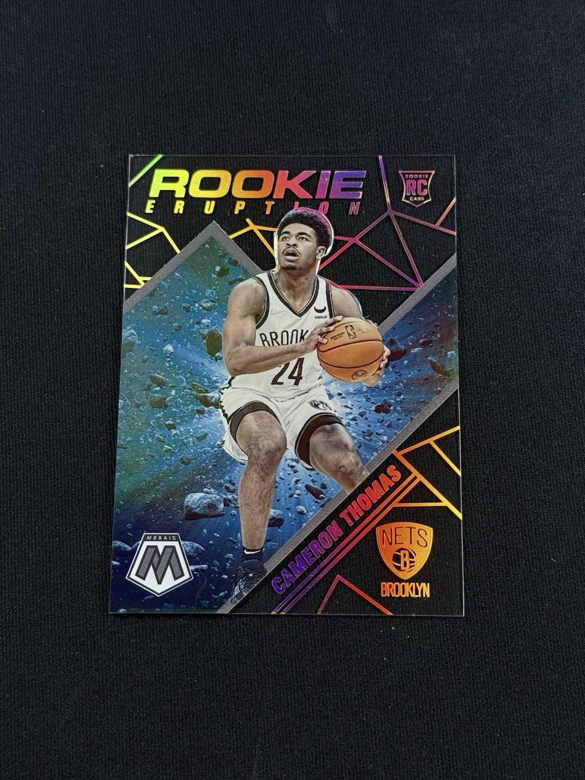 2021-22 Panini Mosaic Cameron Thomas RC Rookie Eruption Case Hit Acetate #21