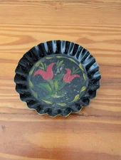 Hand-Painted Toleware Dish from Unknown - Decorative Object (Metal, Paint Tolewa