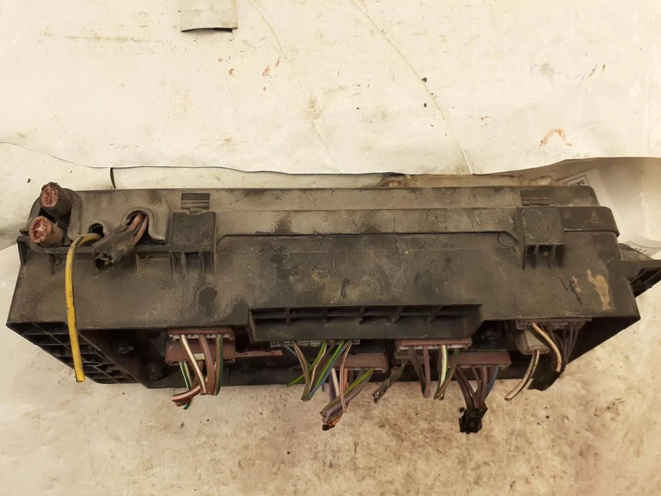 Motor de caja de fusibles compatible con 03-04 Land Rover 2055453 Foto 3 de 4