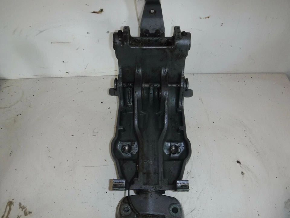 Soporte giratorio y soporte de dirección Yamaha 688-43311-14-EJ 663-42510-12-EJ Foto 3 de 3