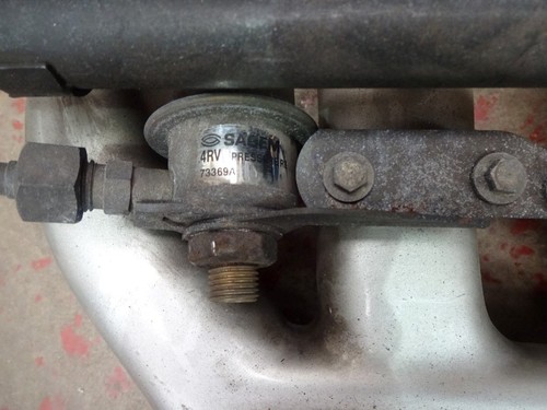 ASTON MARTIN DB7 I6 INLET MANIFOLD & FUEL RAIL DB7 ENGINE PARTS INJECTORS - Picture 6 of 6