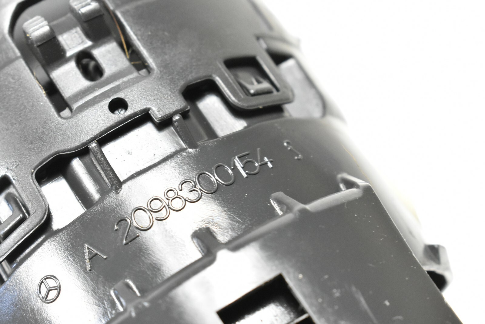 0309 Mercedes W209 CLK350 CLK500 Front Left Or Right Dash AC A/C Air