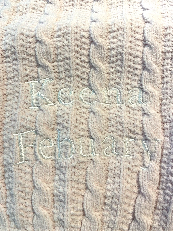 DEFECTO LEÍDO Amy Coe Objetivo Rosa Cable Tejido Cuerda Bebé Manta Chenilla Foto 2 de 3