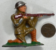 Vintage 1930's Cast Lead Barclay Army Soldier Kneeling With Rifle Metal Hat