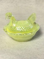 Boyd Glass Hen on Nest Chick Salt Lemon Splash Carnival # 173