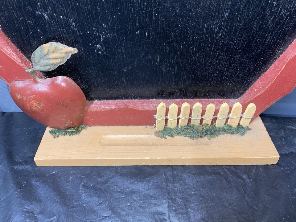 Apple Chalkboard With Hanging Hook - Image 2 of 4