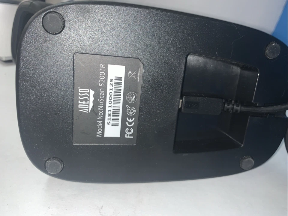 Adesso NuScan 5200TR - 2.4GHz RF Wireless Antimicrobial & Waterproof 2D Barcode - Image 3 of 4