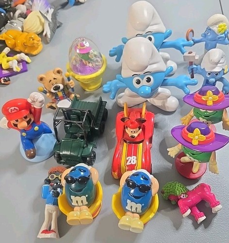 Lot of 15 Mini Toys – Smurfs, M&M Figures, Cars, Fast Food Toys, Cartoon... - Picture 2 of 8