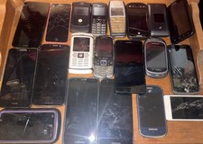 Mixed Cell Phone Lot Of 20 - Some Modern Some Vintage - All As Is And Untested