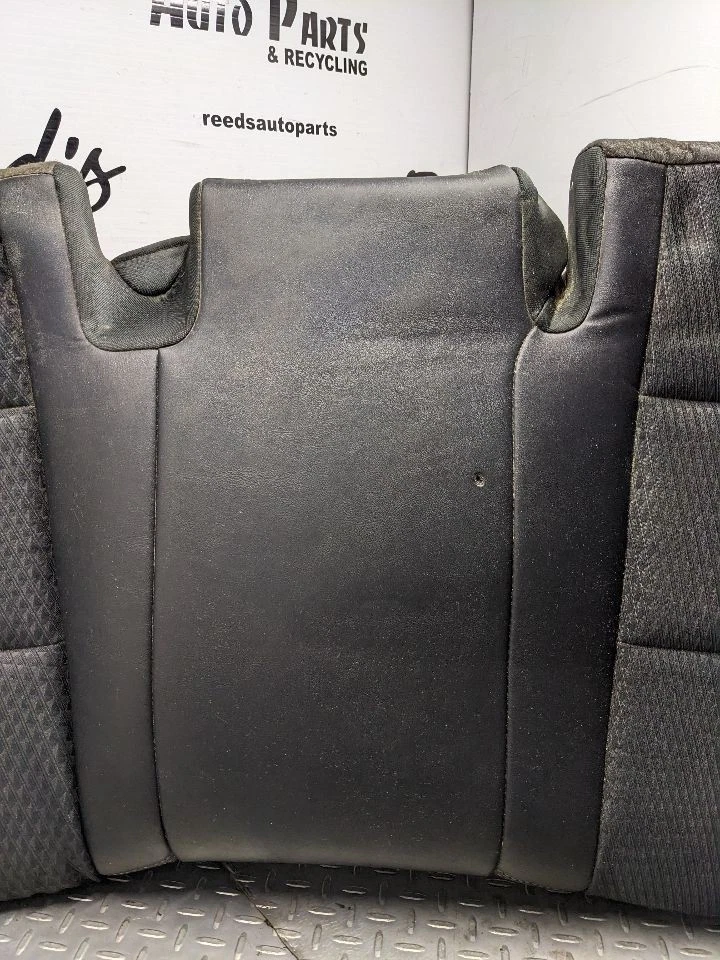 Toyota Camry 2012-2015 asiento cojín inferior trasero cuero negro tela OEM 1165600 Foto 3 de 4