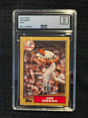 1987 Topps Baseball Card Joe Niekro #344 Mint-9