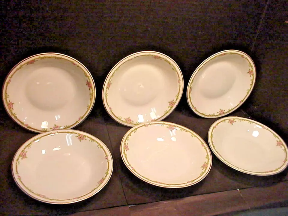 Theodore Haviland Limoges France Schleiger 625A PINK ROSES 12 Coupe Soup Bowls - Image 4 of 4