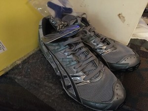 spikeless track shoes