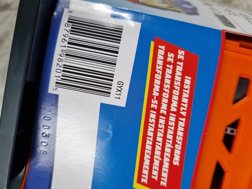 Hot Wheels Roll Out Raceway Track Set Storage Case With Car Stores 80 Cars New - Image 3 of 4