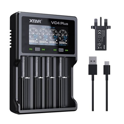 XTAR VC4 PLUS Akkuladegerät, inklusive QC3.0 Adapter Charge PLUS+, schwarz 