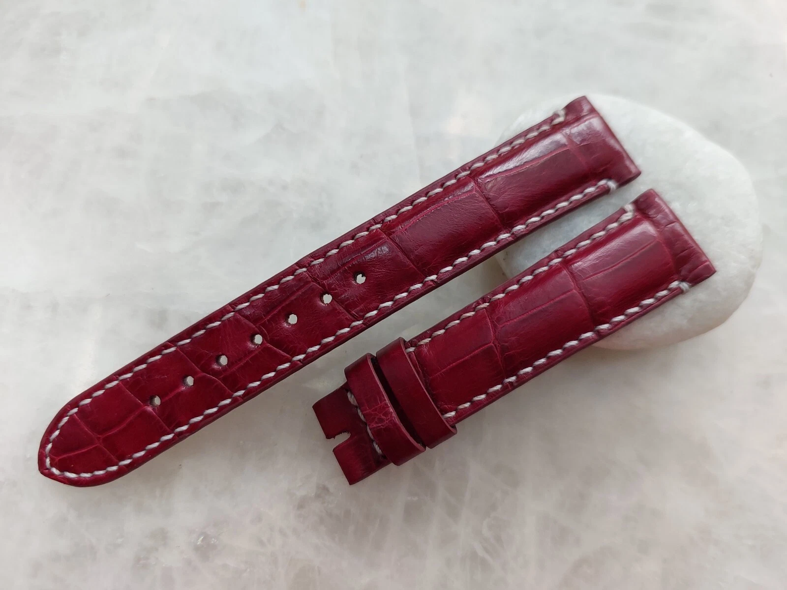 18mm/16mm Burgundy Alligator Crocodile Print Leather Watch Band