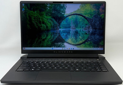 Alienware M15 R7 AMD 15.6'' Ryzen 7 6800H RTX 3070 Ti 16GB RAM 512GB SSD READ!!!!