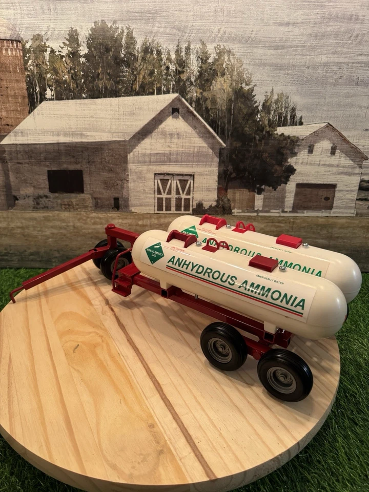 1/16 Scale Custom Built Double Anhydrous Ammonia Tank Trailer- International Red - Image 2 of 4