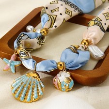 Collar bufanda de seda con dije de concha marina estrella de mar perla declaración costera joyero