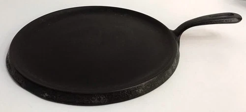 Unmarked Wagner 10 1/4 inch Griddle Marked With an A & #9 On Handle
