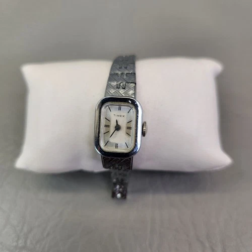 Timex Watch Women's Vintage Manual Wind Silver Tone Bracelet Working