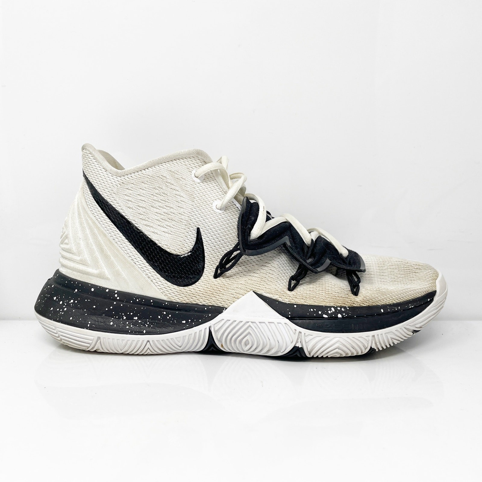 Sneakers Size 8