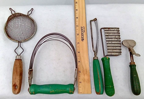 Vintage Kitchen Utensils Wood Handles Green Metal Surehold Retro Decor Set of 5 image 8