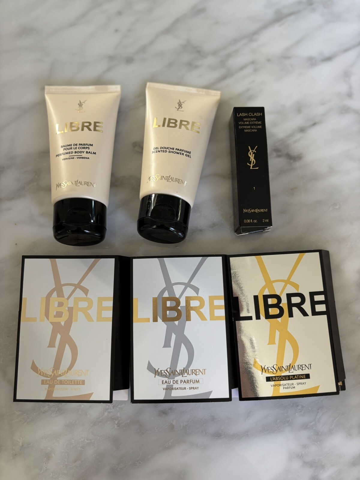 YSL YVES SAINT LAURENT Beaute sacchetto nero borsa cosmetica e set di campioni