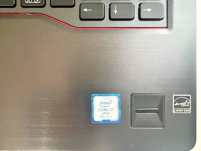 Fujitsu Lifebook U747 Core i7-6600U 2.60GHz 16GB RAM 250GB NVMe FP