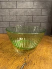 Pyrex Green Glass 7402-S 6 Cup Ribbed Mixing Bowl Vintage approx 7 1/4"