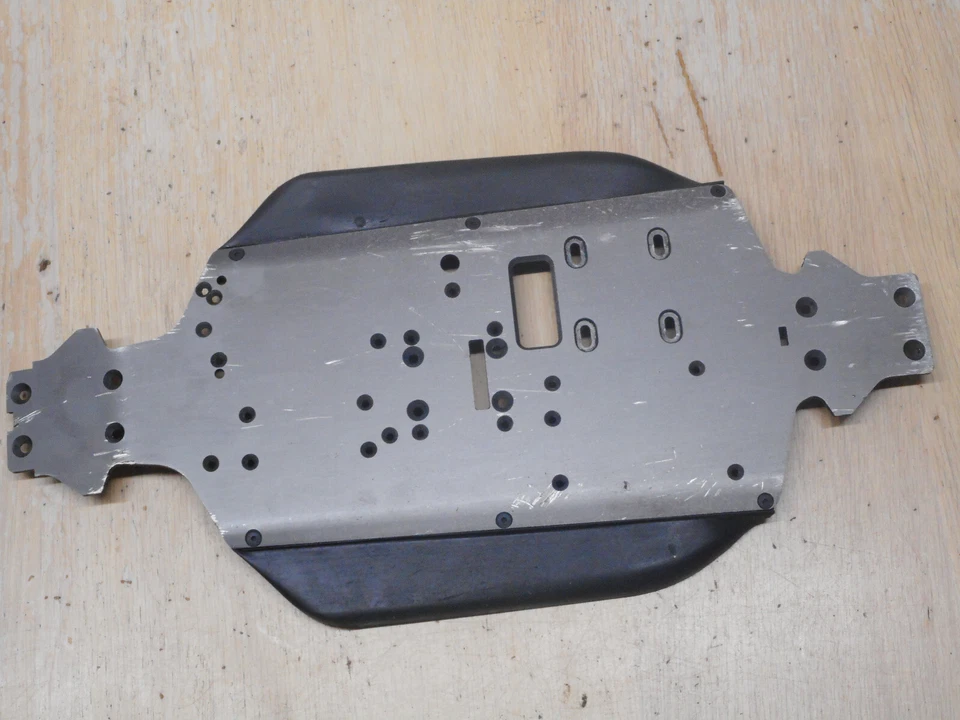 HPI Pulse 4.6 Chassis Plate & Side Guards - Image 2 of 2