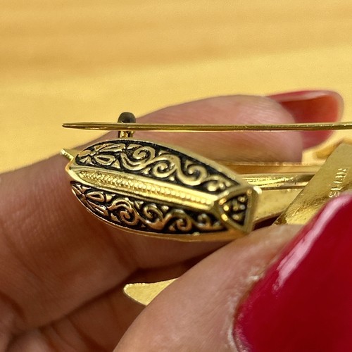 Long Pin BROOCH 1" H SPAIN Signed Vintage Spanish DAMASCENE Sailboat Gold Tone - Picture 7 of 11