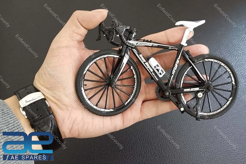 1:10 Scale Miniature Die-Cast Racing Bicycle Colors as Per Stock S2u - Image 3 of 4